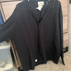 BRAND NEW!
Black Cable Knit Sweater